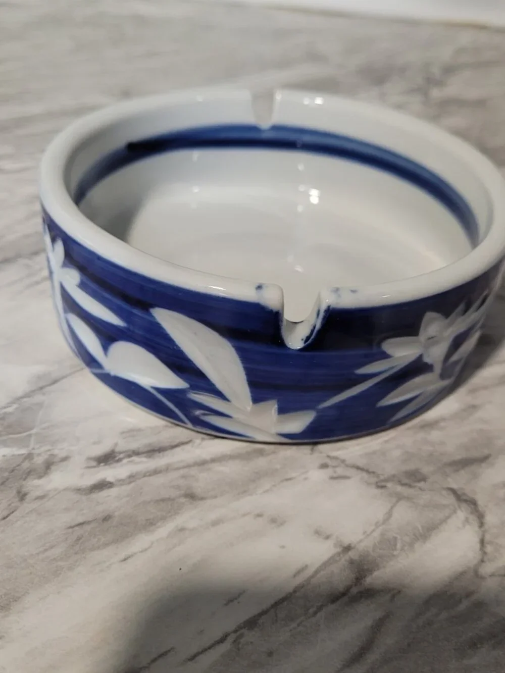 Vintage‎ Blue And White Pottery Japanese Bowl Dish With Chopstick Rest